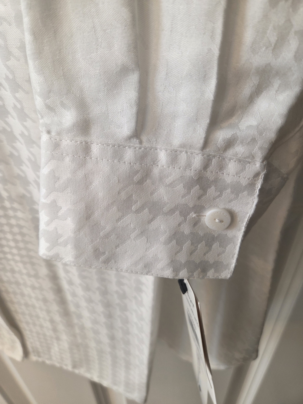 Foxcroft White On White Herringbone Textured Button-Front Blouse. Extra Long - Picture 7 of 13